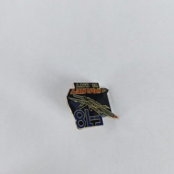 Vintage F 18 Hornet US Navy Fighter Jet Pinback Pin USN Militaria Rare Aviation - Picture 3 of 7